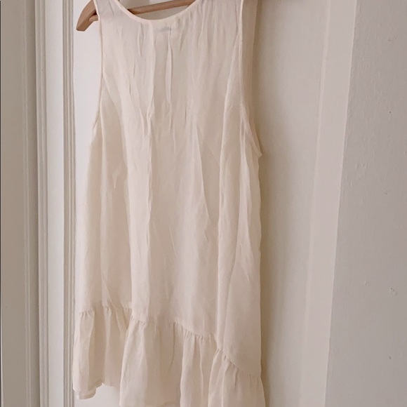 The Great sleeveless peplum ivory silk top - Picture 4 of 4